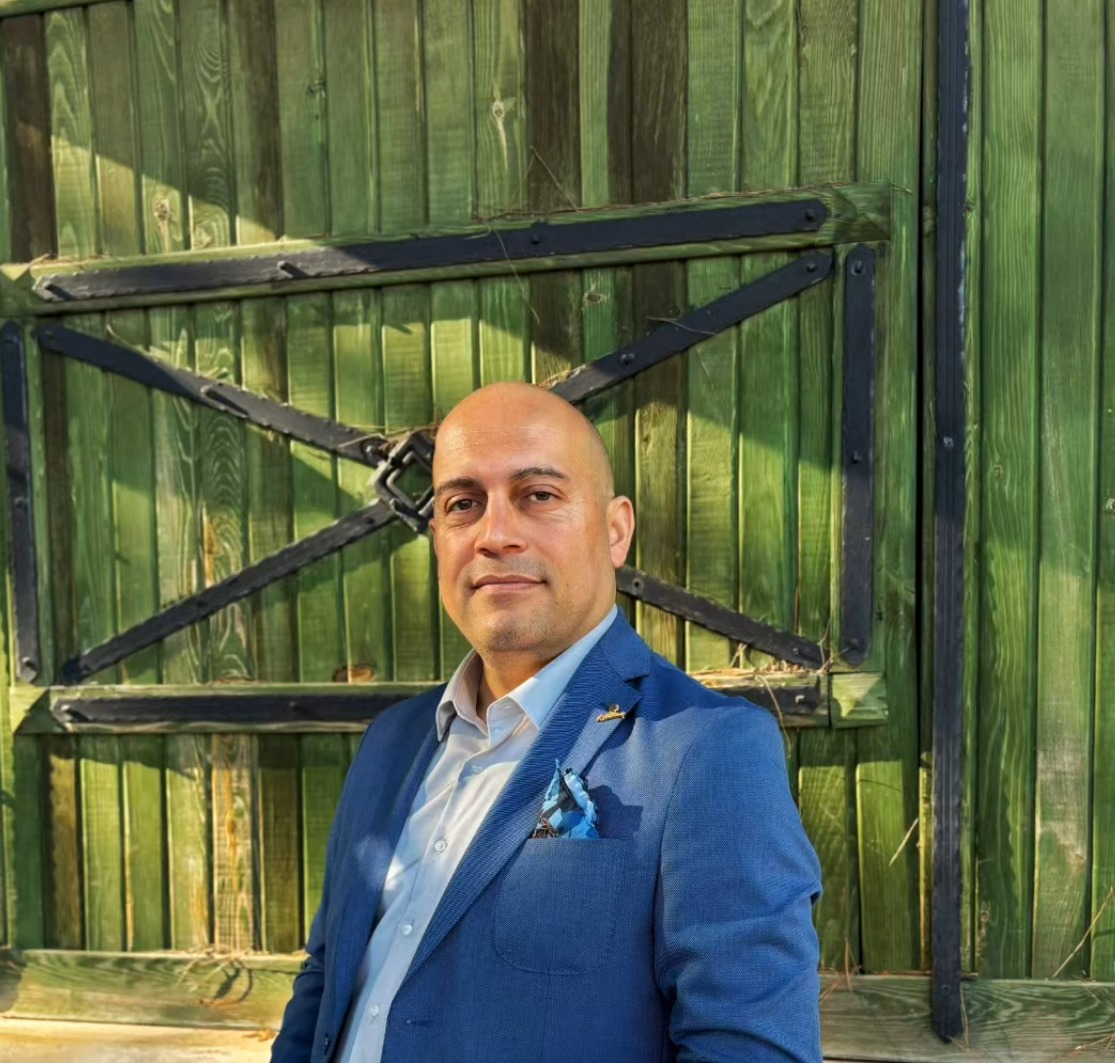 Mustafa Yıldırım Professional